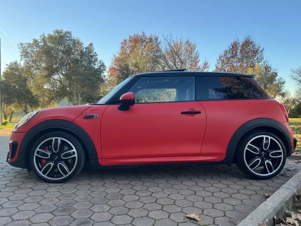 MINI John Cooper Works 2017 - 24965 EUR, 126000 km - AUTO.MOTO.pt - 126000km - foto 7 de 61
