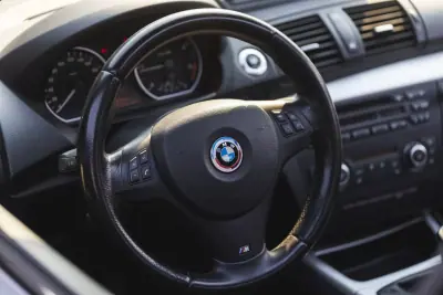 BMW 118 2013 - 17900 EUR, 180900 km - 180900km - foto 17 de 41