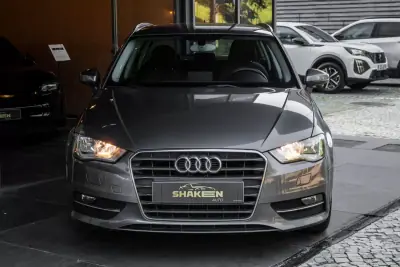 Audi A3 2013 - 12990 EUR, 250675 km - AUTO.MOTO.pt - 250675km - foto 7 de 38