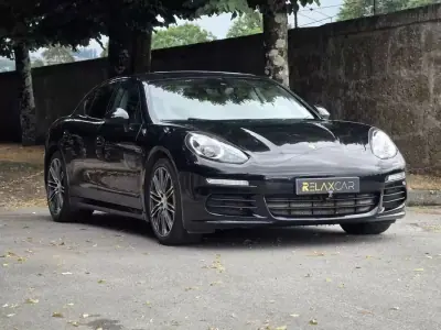 Porsche Panamera 2015 - 38499 EUR, 165000 km - AUTO.MOTO.pt - 165000km - foto 4 de 39