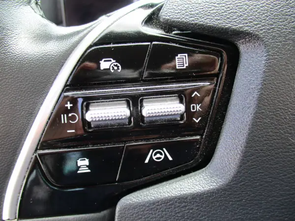 Kia e-Niro 2022 - 25490 EUR, 90460 km - AUTO.MOTO.pt - 90460km - foto 20 de 22