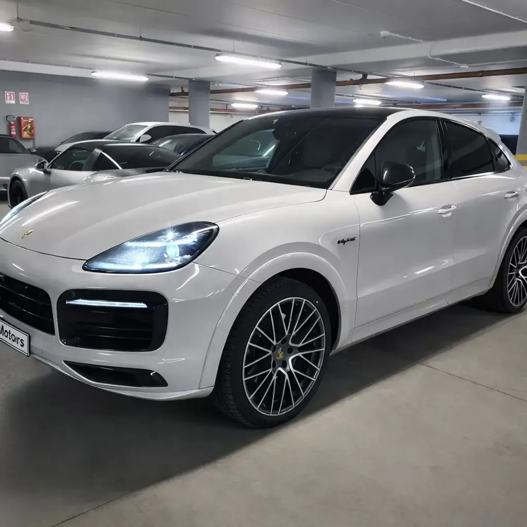 Porsche Cayenne 2022 - 69990 EUR, 140213 km - AUTO.MOTO.pt - 140213km - foto 6 de 12