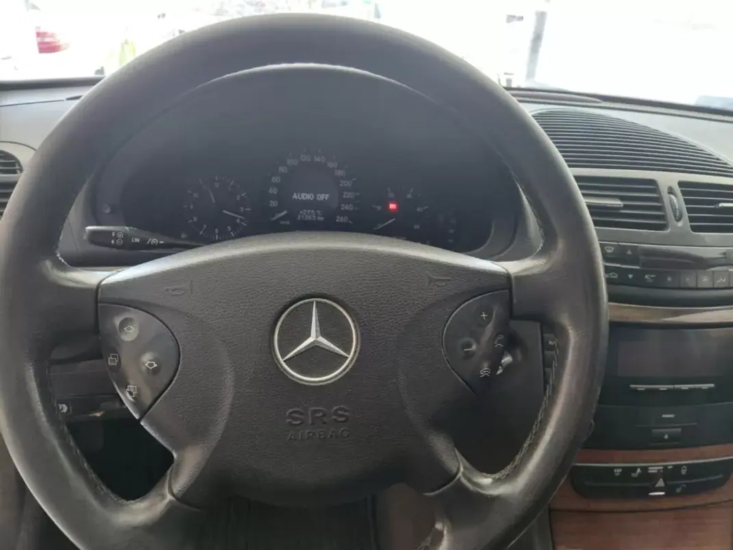 Mercedes-Benz E 220 2002 - 7600 EUR, 280000 km - 280000km - foto 9 de 15
