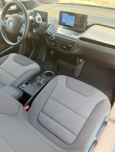 BMW i3 2021 - 28167 EUR, 33600 km - AUTO.MOTO.pt - 33600km - foto 15 de 27