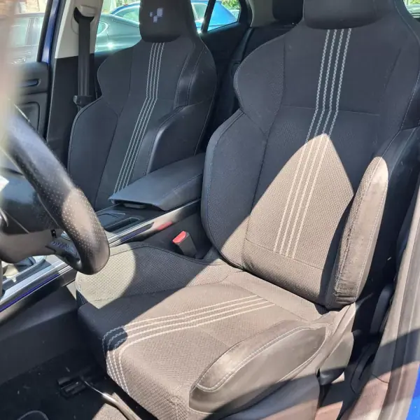 Renault Mégane 2016 - 16890 EUR, 112000 km - AUTO.MOTO.pt - 112000km - foto 2 de 12