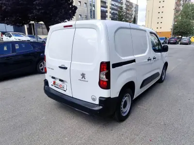 Peugeot Partner 1.6 HDI , 3 Lug. , Iva Dedutivel 2019 - 12480 EUR, 130000 km - AUTO.MOTO.pt - 130000km - foto 19 de 23