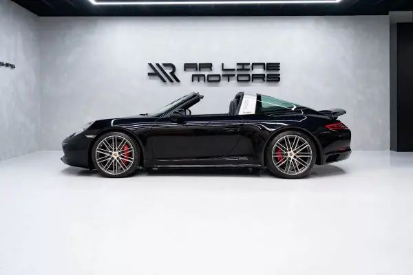 Porsche 911 2017 - 139950 EUR, 43000 km - AUTO.MOTO.pt - 43000km - foto 17 de 50