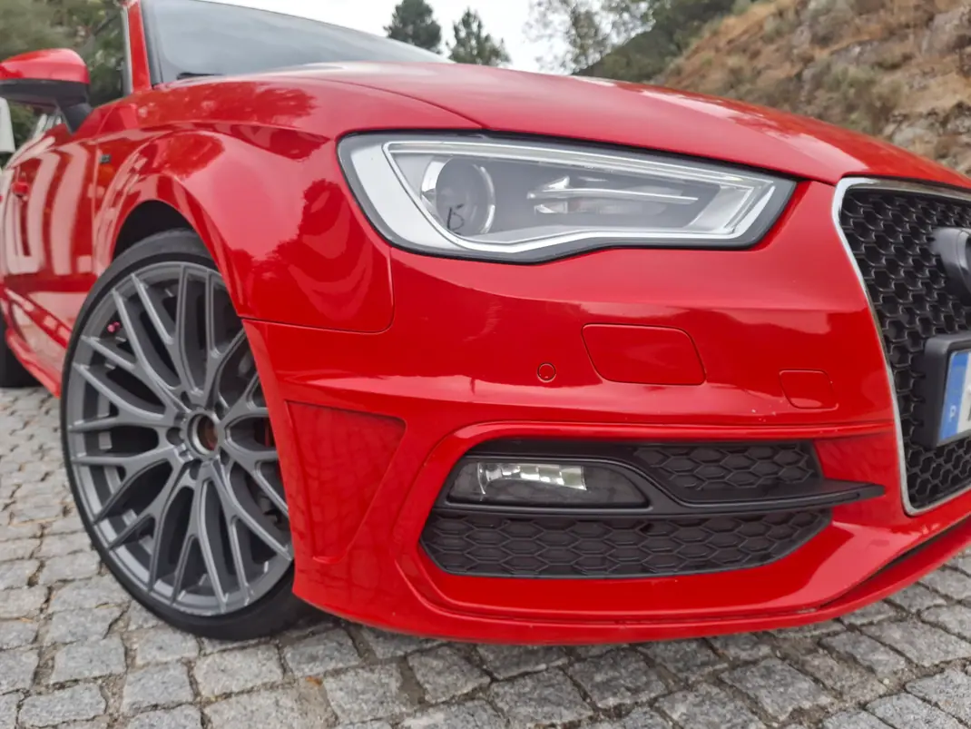 Audi A3 Sportback 2016 - 16500 EUR, 210000 km - AUTO.MOTO.pt - 210000km - foto 3 de 15