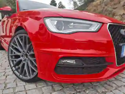 Audi A3 Sportback 2016 - 16500 EUR, 210000 km - AUTO.MOTO.pt - 210000km - foto 3 de 15