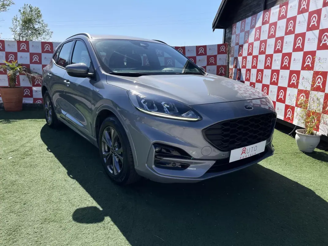 Ford Kuga 2022 - 17990 EUR, 85480 km - AUTO.MOTO.pt - 85480km - foto 1 de 22