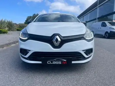 Renault Clio 2018 - 11850 EUR, 60877 km - AUTO.MOTO.pt - 60877km - foto 2 de 25