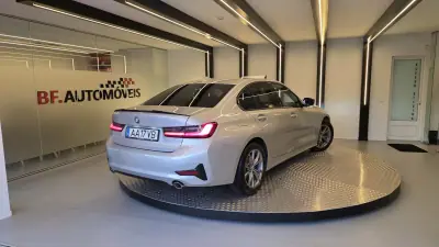 BMW 318 2020 - 21500 EUR, 264805 km - AUTO.MOTO.pt - 264805km - foto 4 de 62