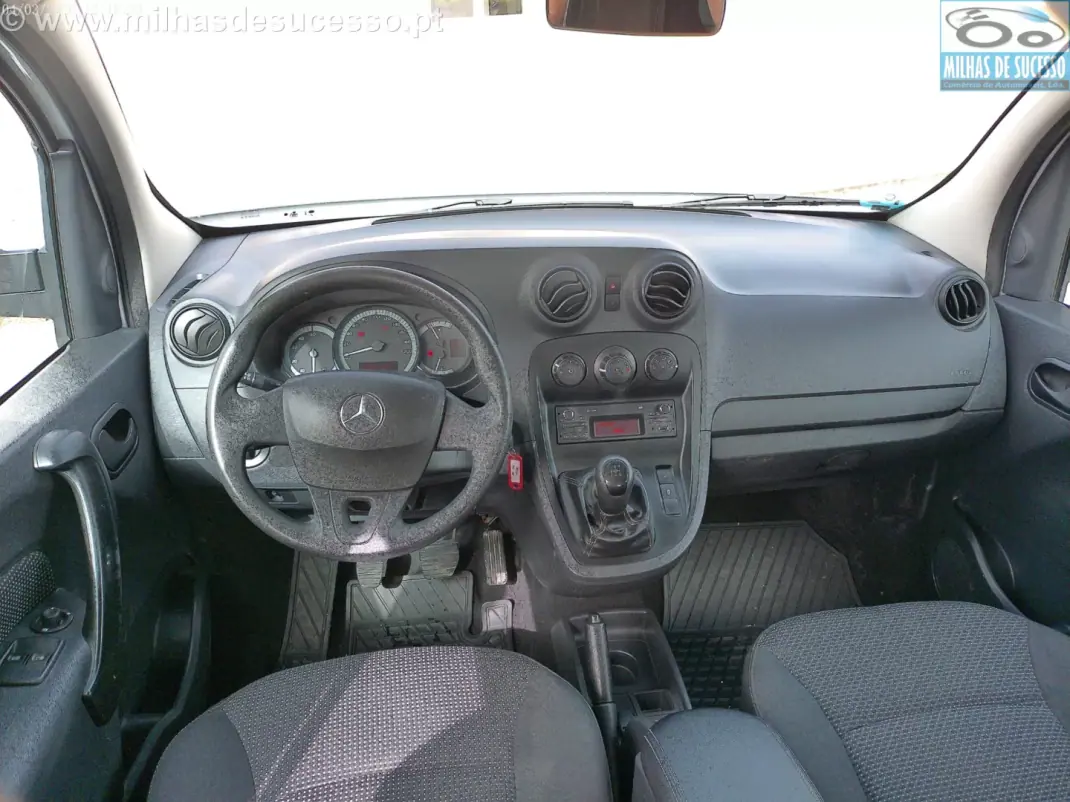Mercedes-Benz Citan 109 1.5 CDi C/IVA 2019 - 16850 EUR, 118000 km - AUTO.MOTO.pt - 118000km - foto 11 de 31