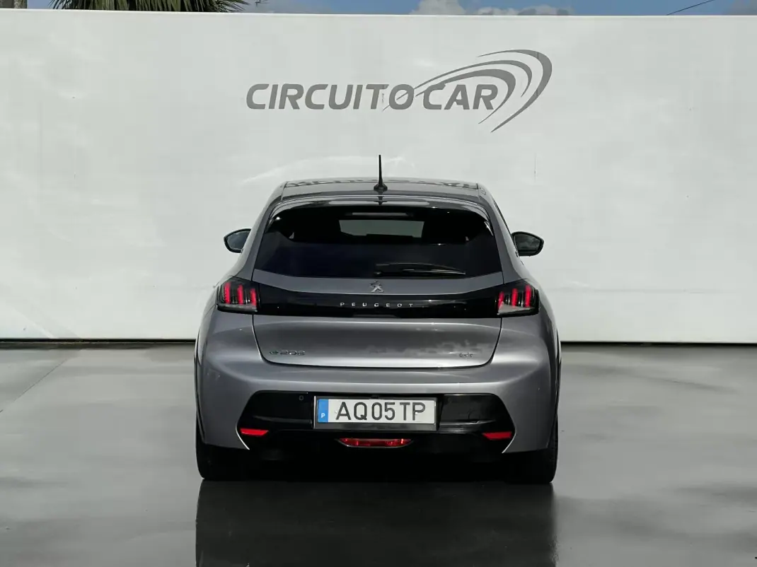 Peugeot e-208 2022 - 18650 EUR, 38776 km - AUTO.MOTO.pt - 38776km - foto 14 de 47
