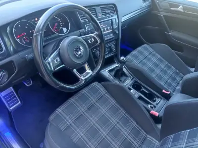 Volkswagen Golf 2013 - 17490 EUR, 214500 km - AUTO.MOTO.pt - 214500km - foto 12 de 17