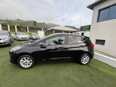 Ford Fiesta 2018 - 14990 EUR, 106000 km - AUTO.MOTO.pt - 106000km - foto 5 de 14