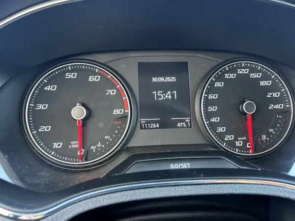 SEAT Ibiza 2018 - 11900 EUR, 111200 km - AUTO.MOTO.pt - 111200km - foto 11 de 17