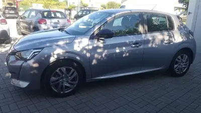 Peugeot 208 2022 - 13565 EUR, 63583 km - AUTO.MOTO.pt - 63583km - foto 24 de 37