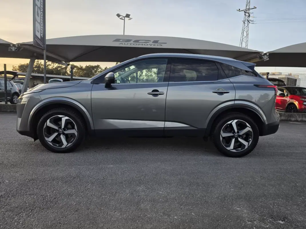 Nissan Qashqai 2022 - 23990 EUR, 90000 km - AUTO.MOTO.pt - 90000km - foto 5 de 38