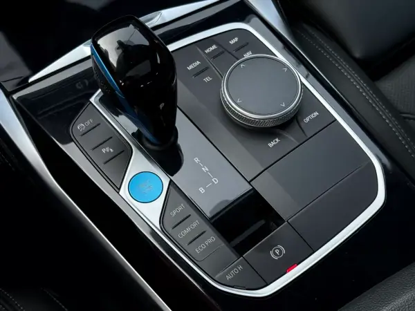 BMW i4 2022 - 46350 EUR, 79000 km - AUTO.MOTO.pt - 79000km - foto 18 de 21