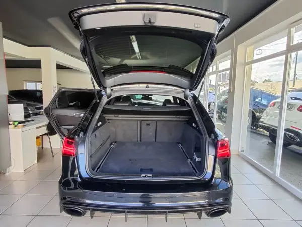 Audi RS6 Avant 2017 - 76500 EUR, 157500 km - AUTO.MOTO.pt - 157500km - foto 15 de 48