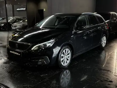 Peugeot 308 SW 2021 - 13990 EUR, 123500 km - AUTO.MOTO.pt - 123500km - foto 10 de 33