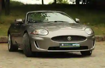 Jaguar XK- 2 DOOR, 4 SEAT CONVERTIBLE 2011 - 52500 EUR, 131000 km - foto 6 de 15