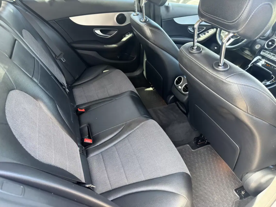 Mercedes-Benz C 220 2019 - 24990 EUR, 171306 km - AUTO.MOTO.pt - 171306km - foto 20 de 24