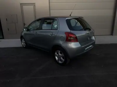 Toyota Yaris 2008 - 6500 EUR, 220615 km - AUTO.MOTO.pt - 220615km - foto 3 de 18