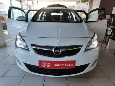 Opel Astra Sports Tourer 2011 - 6750 EUR, 226000 km - AUTO.MOTO.pt - 226000km - foto 20 de 37