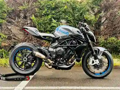 MV Agusta Brutale 800 RR Pirelli 2019 - 22500 EUR, 5300 km - 5300km - foto 1 de 8
