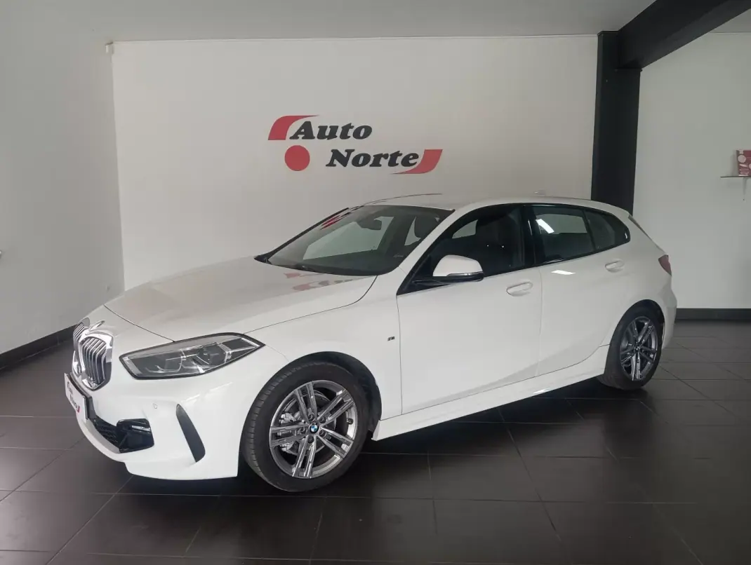 BMW 118 2021 - 23800 EUR, 41000 km - AUTO.MOTO.pt - 41000km - foto 1 de 25