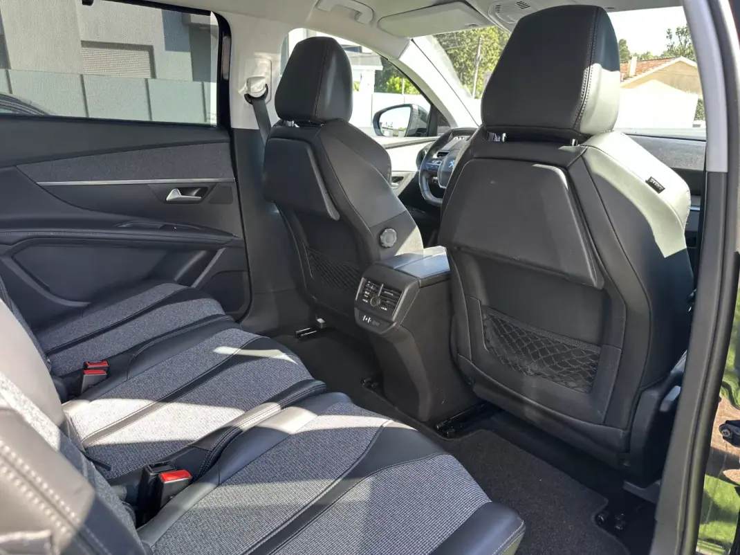 Peugeot 5008 2018 - 14900 EUR, 190000 km - 190000km - foto 61 de 73