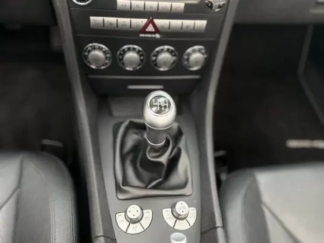 Mercedes-Benz SLK 200 2005 - 14250 EUR, 185542 km - 185542km - foto 12 de 15