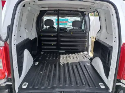 Citroën BERLINGO 1.6 HDI 600 C/AC 2010 - 8750 EUR, 54679 km - AUTO.MOTO.pt - 54679km - foto 22 de 23