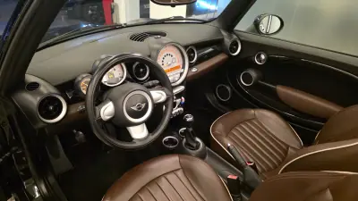 MINI Cooper 2010 - 9900 EUR, 144067 km - AUTO.MOTO.pt - 144067km - foto 37 de 56