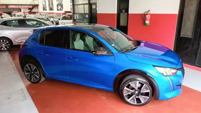 Peugeot e-208 2020 - 22890 EUR, 12197 km - AUTO.MOTO.pt - 12197km - foto 4 de 77