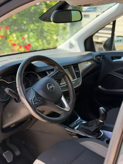 Opel Crossland X 2017 - 11900 EUR, 88005 km - AUTO.MOTO.pt - 88005km - foto 8 de 9