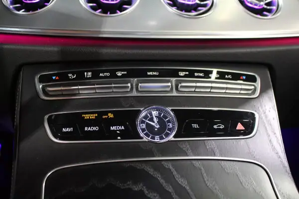 Mercedes-Benz E 220 2018 - 35900 EUR, 93689 km - AUTO.MOTO.pt - 93689km - foto 36 de 41