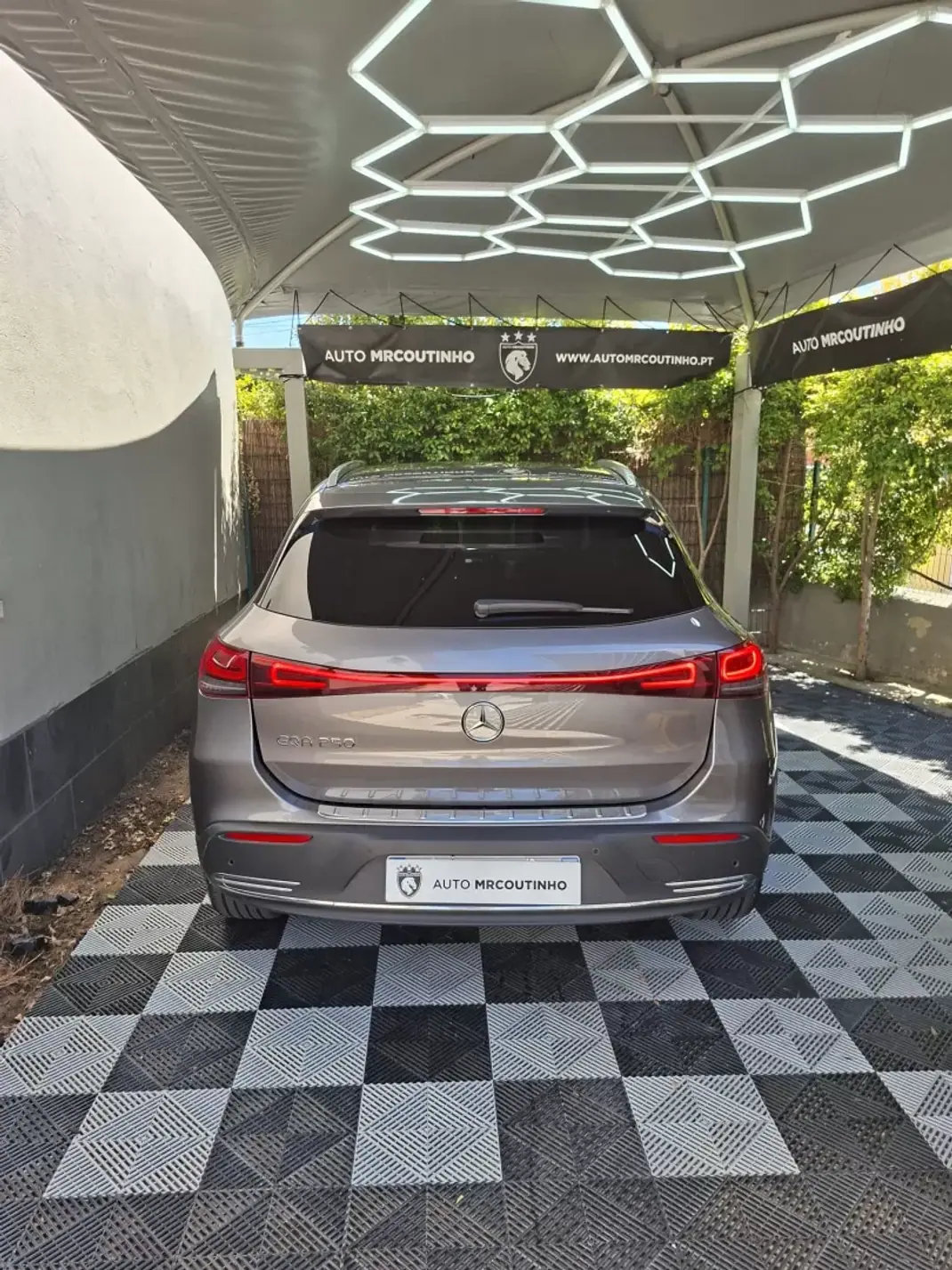 Mercedes-Benz EQA 2022 - 31500 EUR, 41346 km - AUTO.MOTO.pt - 41346km - foto 4 de 22