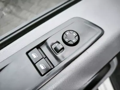 Peugeot Expert 1.5 BlueHdi L2H1 Pro Standard 2020 - 17950 EUR, 105997 km - AUTO.MOTO.pt - 105997km - foto 28 de 46