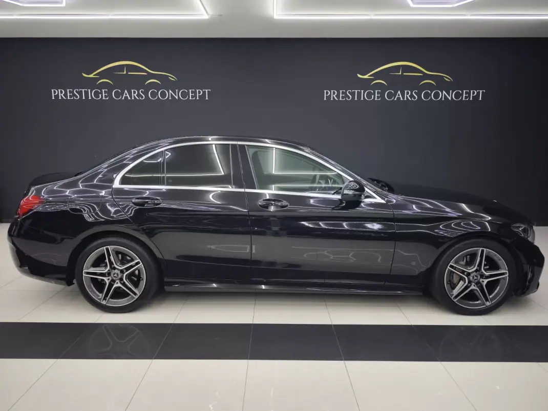 Mercedes-Benz C 220 2018 - 30950 EUR, 102676 km - AUTO.MOTO.pt - 102676km - foto 2 de 47