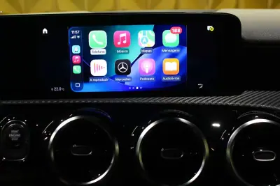 Mercedes-Benz A 250 2020 - 23900 EUR, 140000 km - AUTO.MOTO.pt - 140000km - foto 30 de 35