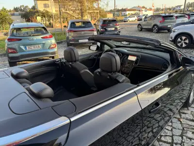 Opel Cascada 2018 - 16900 EUR, 128000 km - AUTO.MOTO.pt - 128000km - foto 31 de 43