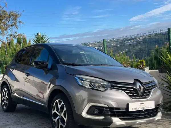 Renault Captur 2019 - 16990 EUR, 90898 km - AUTO.MOTO.pt - 90898km - foto 18 de 37