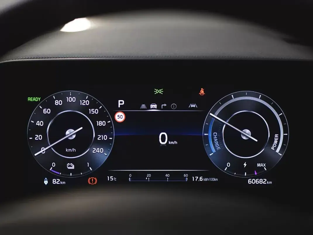 Kia e-Niro 2022 - 25990 EUR, 60682 km - AUTO.MOTO.pt - 60682km - foto 16 de 19