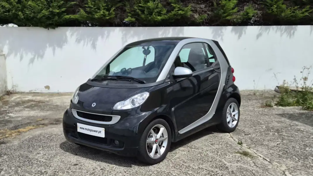 Smart ForTwo Coupé 2010 - 7250 EUR, 100000 km - AUTO.MOTO.pt - 100000km - foto 8 de 11