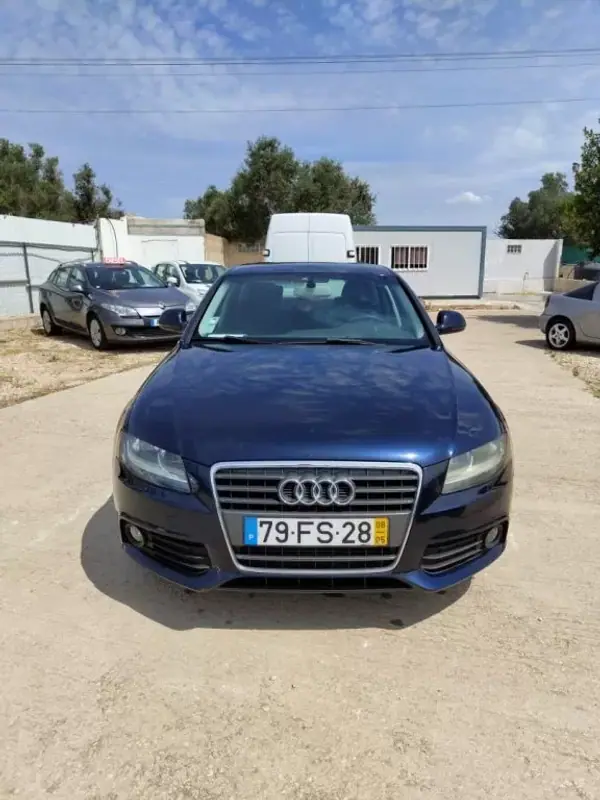 Audi A4 2008 - 8950 EUR, 347650 km - AUTO.MOTO.pt - 347650km - foto 5 de 15