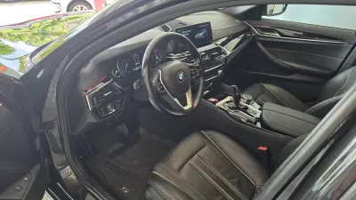 BMW 530 2017 - 21900 EUR, 230206 km - AUTO.MOTO.pt - 230206km - foto 6 de 58