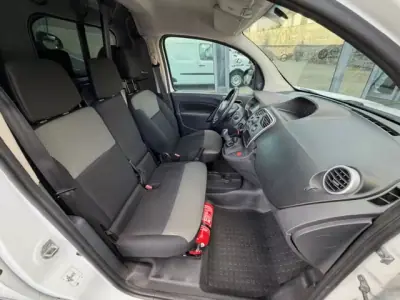 Renault Kangoo 2018 - 12900 EUR, 94420 km - AUTO.MOTO.pt - 94420km - foto 3 de 12